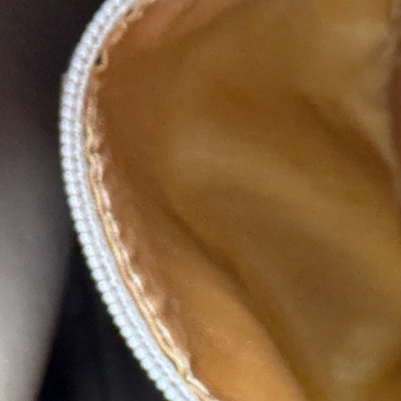 Auth Gucci GG Supreme PVC x Leather Beige Drawstring Shoulder Bag - Picture 7 of 14